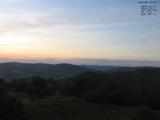 19 : 44
