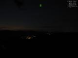 21 : 04