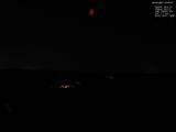 03 : 00