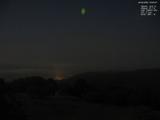 03 : 24