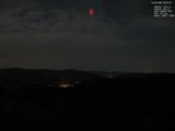 02 : 00