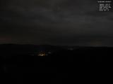 03 : 32