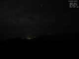 23 : 00