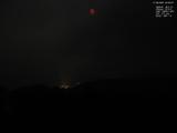 02 : 00