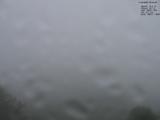 09 : 04