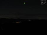 22 : 00