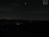 03 : 32