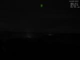 22 : 00
