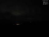 03 : 32
