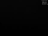 03 : 32