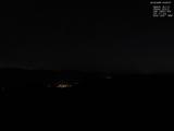 03 : 00