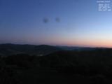 04 : 00
