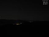 22 : 56