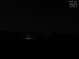 02 : 00