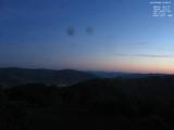 04 : 00