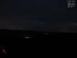 03 : 32