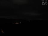 23 : 08