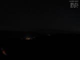 03 : 00
