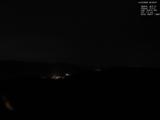 23 : 00