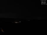 03 : 00
