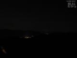 23 : 00