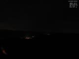 03 : 00