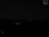 23 : 00