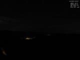 03 : 00