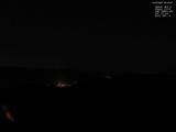 03 : 00