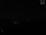 02 : 00