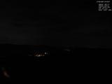 23 : 04