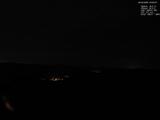 23 : 00