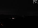 04 : 00
