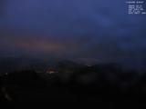 19 : 56