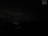 21 : 08