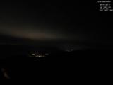 21 : 08