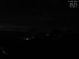 22 : 04