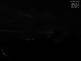 23 : 00