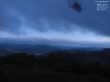 06 : 00