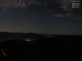 04 : 44