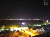 02 : 00
