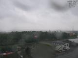 11 : 00
