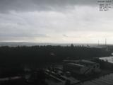 18 : 52