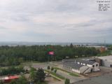 09 : 44