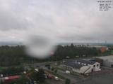 09 : 04