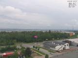 18 : 44