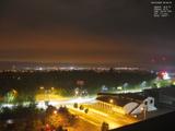 02 : 00