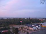 05 : 48