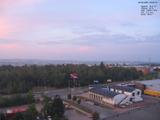 06 : 00