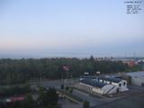 06 : 00